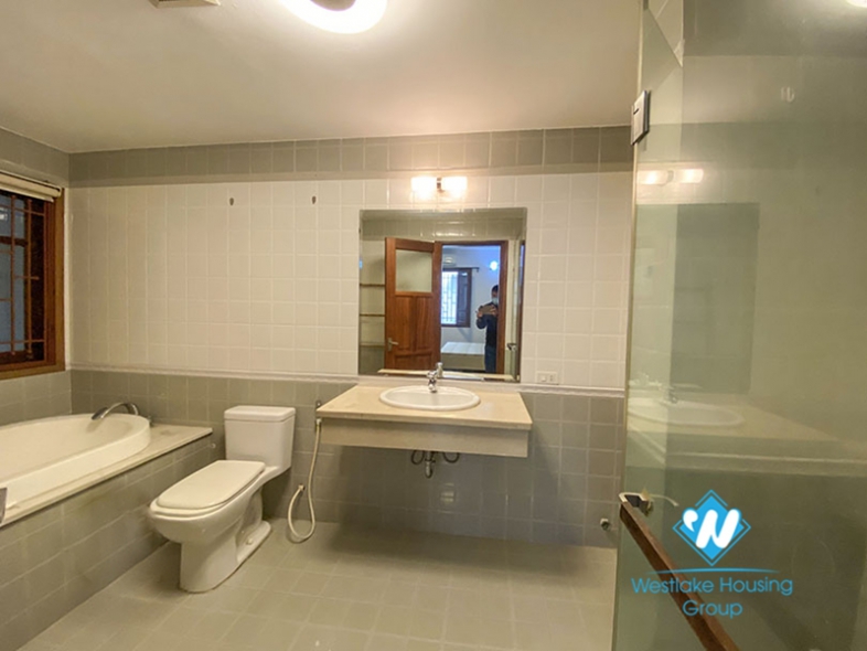 5 bedroom house for rent in Ngoc Thuy Long Bien